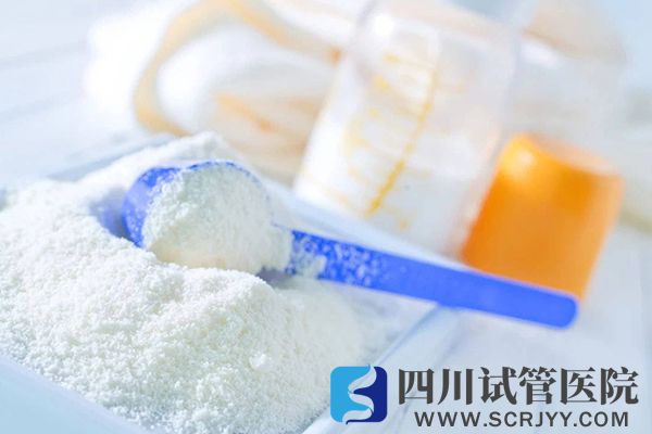 不上火不便秘品牌奶粉排名榜公布,消化好易吸收適合便秘寶(圖1) 寶寶長期吃奶粉容易上火便秘